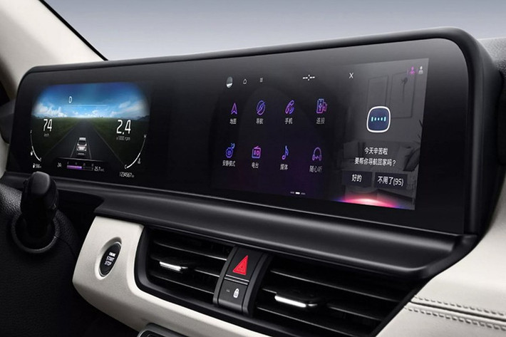 Hình ảnh nội thất mới nhất của Kia Seltos 2027 hé lộ tại Hàn Quốc cho thấy thiết kế ghế trước với tông màu bạc xám kép sang trọng. Ghế ngồi được thiết kế tỉ mỉ với tựa đầu mới và phần lưng ghế nhựa kiểu dáng máy bay. Đặc biệt, túi đựng đồ sau ghế và cổng USB tích hợp cũng được thiết kế theo phong cách máy bay...