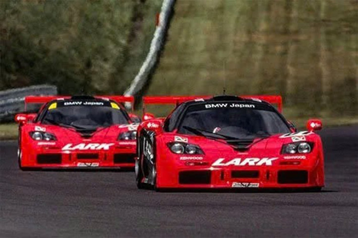 Gần ba thập kỷ trước, McLaren đã tham gia Giải vô địch xe Nhật Bản (JGTC). Đội đua đã làm điều đó cùng với đối tác lúc bấy giờ, Team Goh, và hai chiếc xe F1 GTR, những chiếc xe đã tạo dựng được tên tuổi trong giải đua, về đích thứ nhất và thứ hai ở chặng đua đầu tiên, và lập kỷ lục vòng đua nhanh nhất mỗi lần ra đường đua trong suốt mùa giải.