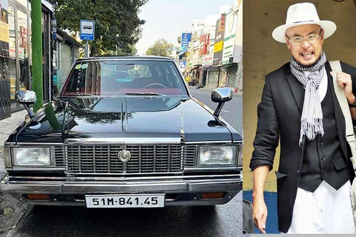 Toyota Crown là một dòng xe sang được sản xuất tại Nhật Bản từ năm 1955. Đây chủ yếu là dòng xe được định vị là sản phẩm cao cấp trong sản phẩm của Toyota. Tại Việt Nam, cái tên Toyota Crown khá nổi tiếng, khi được dùng trong xe công vụ và cũng có 1 vị doanh nhân có niềm yêu thích sưu tập không chỉ siêu xe, xe cổ, xe thể thao hay SUV... và cả Toyota Crown dù bất kể là bản nào.