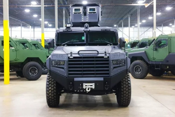 Đáng chú ý, phương tiện này đang được triển khai với số lượng lớn tại Ukraine, với hơn 1.500 chiếc phục vụ lực lượng vũ trang và khoảng 200 chiếc dành cho lực lượng biên phòng tính đến tháng 3/2025.