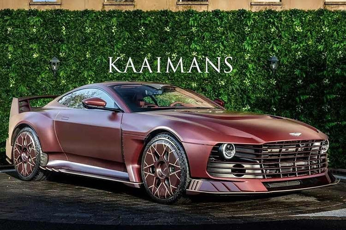 Aston Martin chính thức ra mắt Valiant vào tháng 6/2024 như một phiên bản cải tiến đột phá của Valour, mẫu xe chỉ giới hạn ở 110 chiếc. Valiant, một sự tôn vinh hiện đại dành cho những chiếc xe thể thao cổ điển, đã ra mắt công chúng một tháng sau đó tại Lễ hội tốc độ Goodwood 2024.
