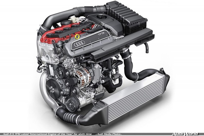 Đây không phải thông tin mới, từ năm 2020 đã xuất hiện tin đồn Golf R sẽ dùng động cơ “EA855”, tuy nhiên lúc này Audi đã phản đối. Tuy nhiên tình hình bây giờ đã thay đổi vì Cupra Formentor VZ5 (thương hiệu khác trong cùng tập đoàn) đã sử dụng động cơ này với công suất gần 400 mã lực.