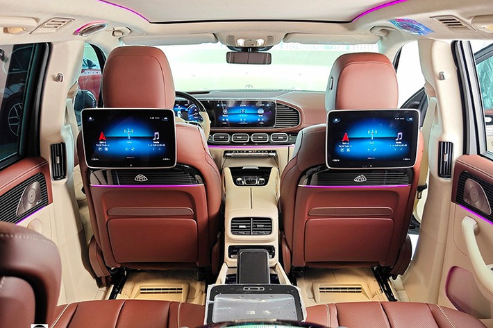 Hệ thống treo khí nén và khả năng cách âm vượt trội mang đến trải nghiệm vận hành êm ái, đặc trưng của dòng SUV hạng sang. Ở một diễn biến khác, Mercedes-Benz Việt Nam đã xác nhận sẽ ra mắt phiên bản nâng cấp của dòng GLS trong tháng 6/2025.