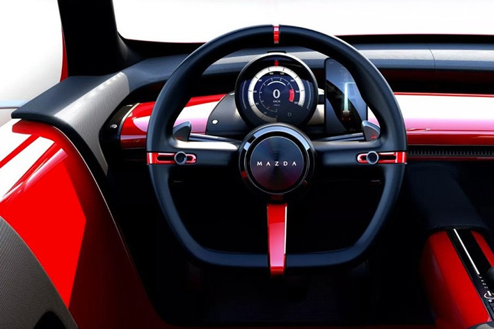 AI còn có khả năng nhận diện tâm trạng để lựa chọn nhạc phù hợp, hoặc giữ im lặng khi người lái cần không gian yên tĩnh. Mazda khẳng định đây là hướng phát triển lâu dài, nhằm tạo ra sự kết nối chân thực giữa người và xe trong tương lai.