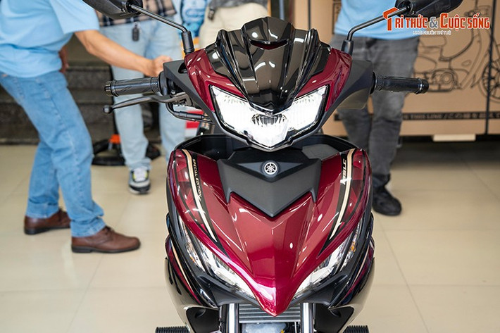 Xe vẫn sở hữu nhiều nét tương đồng Yamaha Exciter 135 từng bán ở Việt Nam. Bản thân Yamaha 135LC là tên gọi tại thị trường Malaysia của Yamaha Exciter 135. Phần đầu xe được trang bị cụm đèn chiếu sáng chính dạng LED, yếm xe với nhiều chi tiết cắt xẻ khí động học.