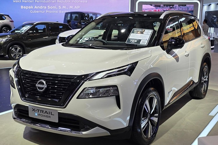 Nissan X-Trail e-POWER e-4ORCE thế hệ mới sẽ chính thức trình làng thị trường Thái Lan vào ngày 28/11 tới tại triển lãm Motor Expo 2025. Đây là mẫu SUV 7 chỗ tích hợp công nghệ e-POWER độc quyền, vận hành bằng hệ thống mô-tơ điện kép và dẫn động bốn bánh toàn thời gian.