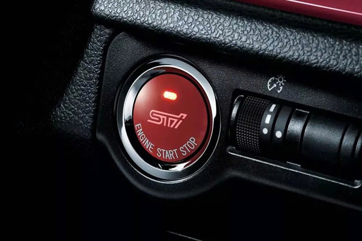 Phiên bản BRZ Series Yellow nổi bật được giới hạn chỉ 350 chiếc, so với 500 chiếc của phiên bản đặc biệt BRZ Series Purple sắp ra mắt. Màu sơn này trước đây đã được sử dụng trên các mẫu xe như XV Crosstrek, BRZ STI Sport và WRX STI S207.