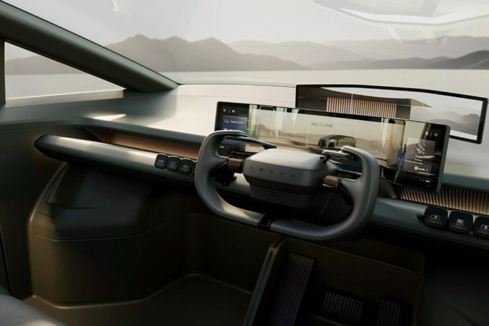 Bên trong, ls concept sở hữu không gian nội thất sang trọng theo phong cách tương lai. Cabin bố trí ba hàng ghế, trong đó hàng ghế sau có thiết kế giống ghế hạng thương gia.