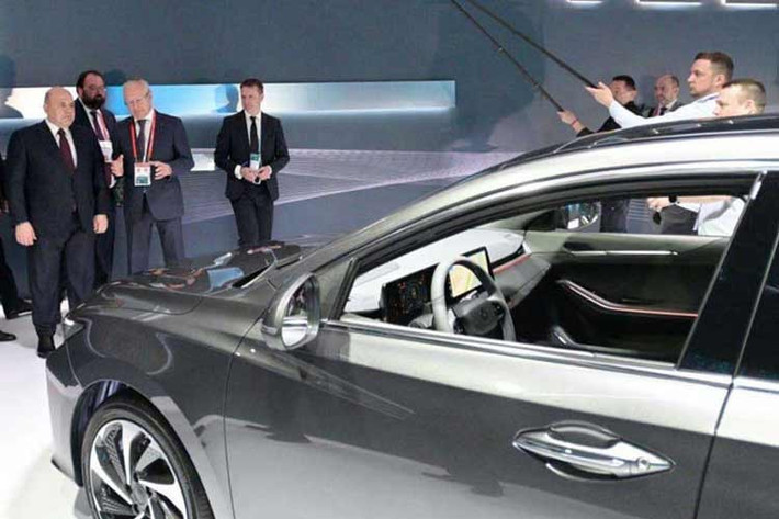 Tuy nhiên, vì nhiều lý do, kế hoạch này đã không thành hiện thực. Đến nay, Volga do Trung Quốc sở hữu dường như đã sẵn sàng thử lại khi hãng ra mắt website tiếng Nga mới và công bố hai hình ảnh hé lộ mẫu xe đầu tiên.