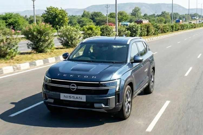 Theo kế hoạch, Nissan Tekton sẽ được sản xuất tại nhà máy ở Ấn Độ để phục vụ cả nhu cầu nội địa và xuất khẩu. Với mức giá dự kiến từ khoảng 330 đến 540 triệu VNĐ sau khi quy đổi, Tekton được kỳ vọng sẽ trở thành đối thủ mới cạnh tranh trực tiếp với Hyundai Creta hay Kia Seltos.