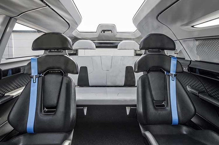 Dự kiến, Porsche K1 sẽ chính thức trình làng vào khoảng năm 2028, sau khi người anh em cùng nền tảng là Audi Q9 xuất quân. Cả hai mẫu xe nhiều khả năng sẽ được xuất xưởng từ dây chuyền lắp ráp hiện đại của Volkswagen Group tại Bratislava.