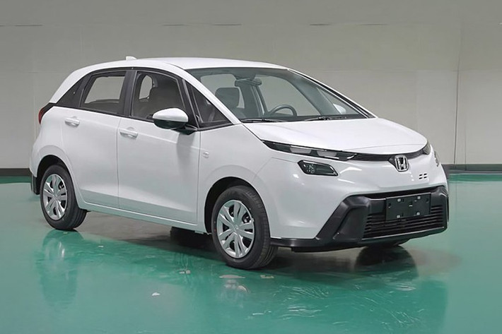 Honda Fit (hay Jazz tại một số thị trường) phiên bản 2026 dành cho Trung Quốc vừa được công bố, hé lộ một diện mạo hoàn toàn khác biệt so với thế hệ trước. Mẫu xe hatback cỡ nhỏ này dự kiến sẽ chính thức ra mắt trong quý I năm 2026.