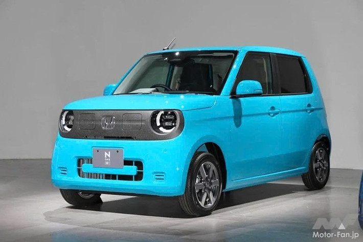 Honda đã chính thức giới thiệu N-One e: 2025, mẫu xe kei chạy điện đầu tiên của hãng, với mục tiêu cạnh tranh cùng Nissan Sakura, hiện đang là xe điện bán chạy nhất tại Nhật Bản, đồng thời củng cố vị thế của mình trong phân khúc vốn chiếm tới 40% lượng xe mới ở thị trường nội địa.