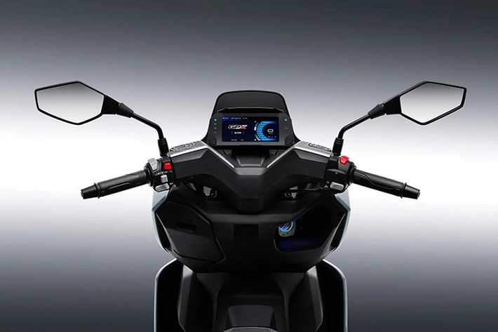 Cảm giác vận hành mà mẫu xe tay ga GPX DZ2 mang lại không chỉ thú vị mà còn thân thiện với người mới, đồng thời đủ bền bỉ cho người cần một chiếc xe phục vụ nhu cầu đi lại hằng ngày.