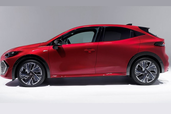 Trên thực tế Renault Clio là mẫu xe Pháp phổ biến nhất từ ​​trước đến nay, với doanh số gấp hơn 3 lần so với Citroën 2CV, mặc dù mẫu xe này đã có 42 năm trên thị trường trong khi Clio mới chỉ 35 tuổi. Clio phổ biến tới mức nhưng tính tới năm 2025 này, đây vẫn là mẫu xe bán chạy nhất châu Âu. Mặc dù vậy không ngủ quên trên chiến thắng, Renault vẫn "lột xác" Clio với thế hệ thứ 6 vừa ra mắt.