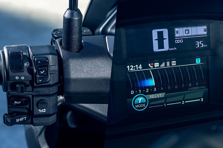 Với lần trở lại này, NMax có nhiều thứ để thu hút khách hàng hơn. Ưu điểm chính tạo nên sức hấp dẫn của xe là sử dụng động cơ Blue Core 155cc VVA thế hệ mới nhất có khả năng sản sinh công suất tối đa 11,3kW / 8.000 vòng / phút và mô-men xoắn cực đại 14,2Nm / 6.500 vòng / phút.