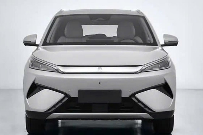 Ở bản Long Range, phạm vi hoạt động của xe sẽ tăng từ 510 km lên 650 km nhưng theo chu trình CLTC vốn khá dễ dãi của Trung Quốc. Phạm vi hoạt động theo chu trình thử nghiệm WLTP của châu Âu được dự đoán sẽ rơi vào khoảng 530 km, tăng 100 km so với hiện tại.