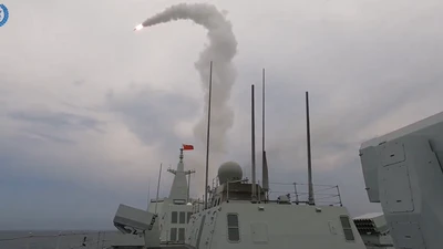 Tàu khu trục Type 055 Trung Quốc diễn tập tách chiến chống ngầm