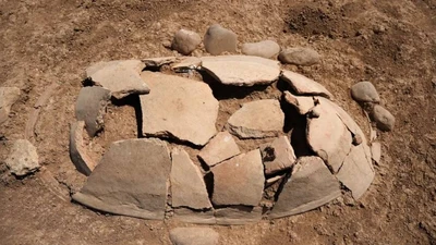 Hạn hán tại Iraq hé lộ di tích cổ xưa bên đập Mosul