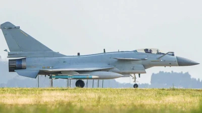 Trung Quốc xác nhận chiến đấu thành công của tiêm kích xuất khẩu J-10CE