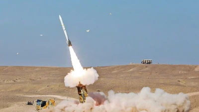 Các cuộc diễn tập trước đây từng triển khai những hệ thống như tên lửa đất đối không dòng Khordad và các tổ hợp pháo – tên lửa tầm ngắn, được tối ưu hóa để đối phó UAV và các mối đe dọa bay thấp (Nguồn ảnh: Bộ Quốc phòng Iran)