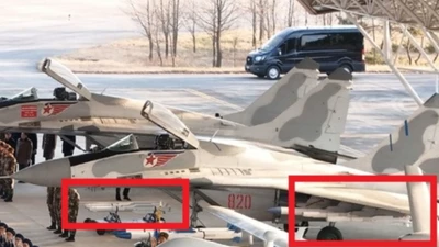 Triều Tiên trình làng tên lửa không đối không mới