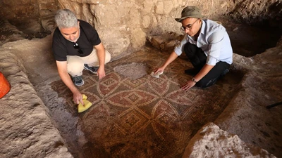 Bức tranh sàn khảm 1.500 năm tuổi gây sốc Thổ Nhĩ Kỳ