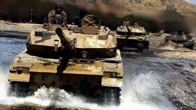 Xe tăng Type 15 của Quân Giải phóng Nhân dân Trung Quốc thuộc Bộ Tư lệnh Chiến khu Tây.