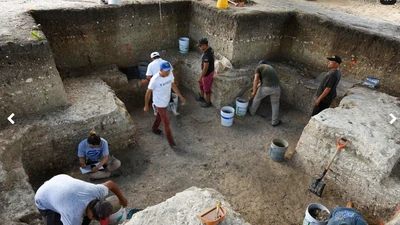 Khám phá di tích Maya cổ đại hé lộ bản đồ vũ trụ 3.000 năm tuổi