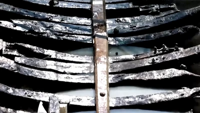 Tàu đắm cổ 500 năm khai quật trong lòng chợ cá cũ gây sửng sốt