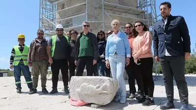 Khám phá phù điêu cá heo 2.000 năm tuổi tại thành phố cổ Patara