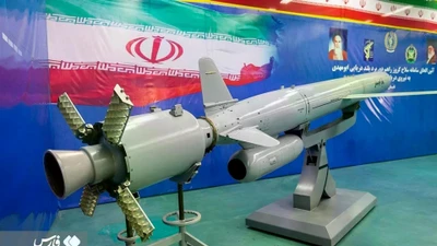 Iran trang bị tên lửa Abu Mahdi, đe dọa mạnh mẽ nhóm tàu sân bay Mỹ