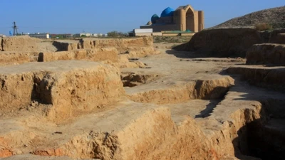 Khám phá lâu đài hình chữ thập bí ẩn phát hiện Turkestan