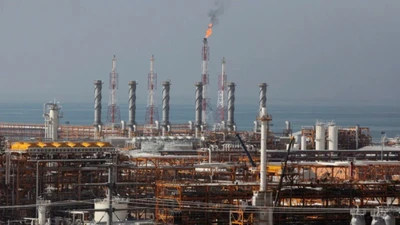 Iran tăng cường tấn công hạ tầng năng lượng của các quốc gia Arab vùng Vịnh trong ngày thứ Năm, đẩy căng thẳng khu vực leo thang.