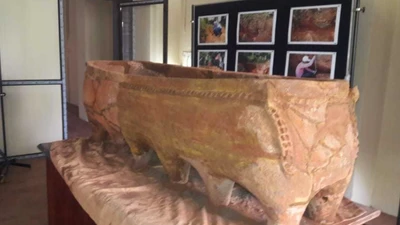 Phát hiện quan tài cổ đại có 12 chân tại Chennai gây xôn xao giới khảo cổ