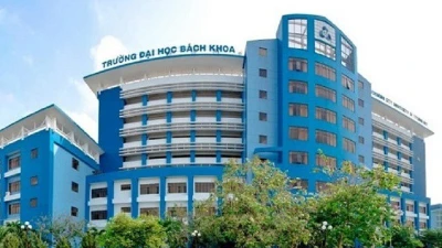 Gói thầu 8,4 tỷ sửa chữa KTX Đại học Bách Khoa: Vì sao tiết kiệm chỉ 0,16%?
