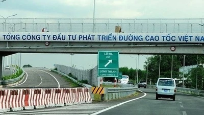 Cấm thầu Hacisco 3 năm: Lời cảnh tỉnh đắt giá từ VEC về 'vùng cấm' hồ sơ dự thầu