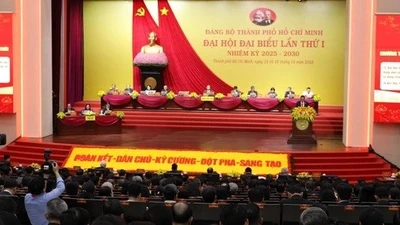 Đang diễn ra lễ khai mạc Đại hội Đại biểu Đảng bộ TP HCM lần thứ I