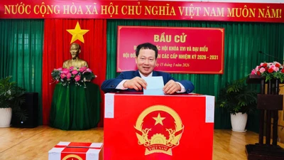 Đồng Nai: Lãnh đạo tỉnh dự khai mạc, bỏ phiếu bầu cử tại các địa phương