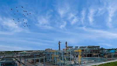 Cung cấp nội thất NCSP: Yêu cầu 'bằng điện' gây tranh cãi