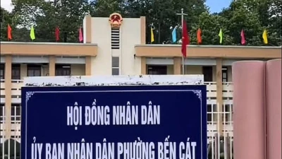 Sài Gòn Ánh Dương "độc diễn" gói thầu Tết tại phường Bến Cát: Hết Tết vẫn đợi kết quả 