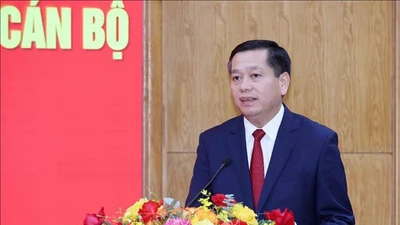 Cải cách tổ chức và nâng cao năng lực tham mưu của Đảng bộ trung ương