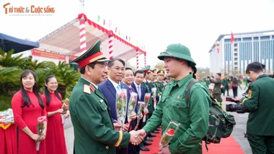 Đại tướng Phan Văn Giang dự Lễ giao nhận quân tại Cao Bằng