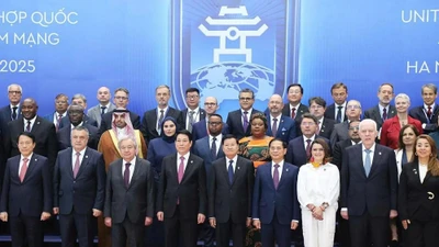 Lễ đón chính thức các Trưởng đoàn tại Lễ mở ký Công ước Liên Hợp Quốc về chống tội phạm mạng