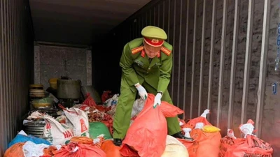 Bắc Ninh phát hiện sản xuất riềng xay chứa chất cấm 