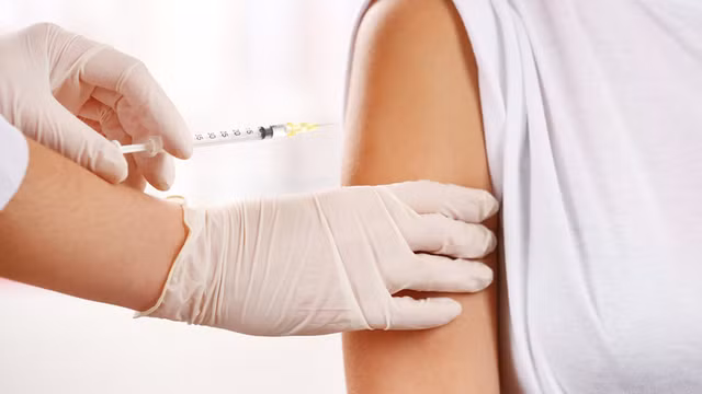 Các loại vaccine COVID-19 hiện nay vẫn duy trì hiệu quả nhất định. Ảnh minh họa/Internet