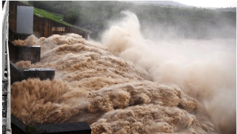 Bác bỏ thông tin lan truyền "ngôi nhà trú lũ tập thể bị sập, người chết hàng loạt"