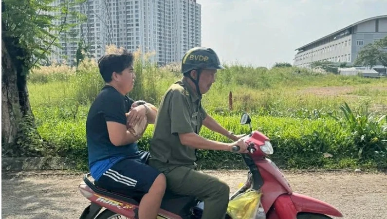 Công an phường An Lạc, TP HCM thông báo tìm thân nhân trẻ sơ sinh bị bỏ rơi