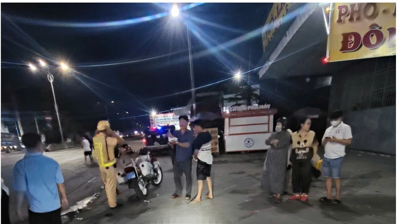 CSGT Đồng Tháp kịp thời trấn áp nhóm hơn 10 người mang mã tấu truy đuổi nhau