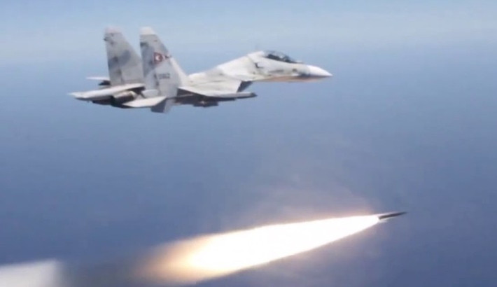 Câu hỏi đặt ra hiện nay là điều gì sẽ xảy ra tiếp theo ở Venezuela? Tất nhiên, phần lớn phụ thuộc vào việc ai sẽ nắm giữ quyền lực tối cao. Nhưng nếu những người ủng hộ Tổng thống Maduro tìm được sức mạnh để chống lại một cuộc tấn công tiềm năng, họ vẫn còn rất nhiều vũ khí mạnh để làm điều đó.